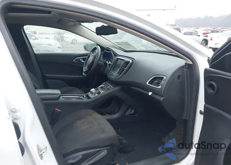 2016 Chrysler 200 Limited z USA, uszkodzony, nr VIN 1C3CCCAB7GN168449